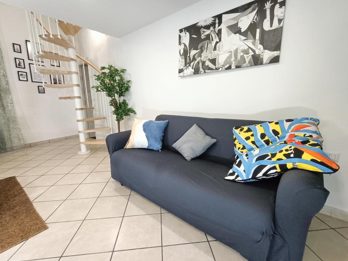 A Casa E Cardetella Appartement Napels Buitenkant foto